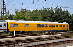 gelber Funkmesswagen 296 (63 80 99-94 900-7) ehemals ARmz 211 in Dortmund Bbf