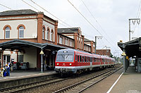 614 053 als RB8452 nach Neuschanz im Bahnhof Leer Ostfriesland