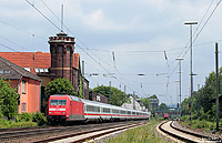101 043 mit IC2025 am 2.6.2010 bei Wuppertal Unterbarmen