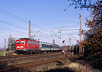 110 152 vom Bw Deutzerfeld mit Regionalexpress auf der KBS455 bei Gruiten