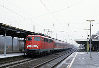 110 510 mit RB11274 im Bahnhof Opladen vor dem Umbau