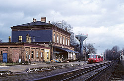 Ferkeltaxi 172 136 im Bahnhof Klostermansfeld