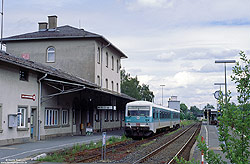 628 419 als Regionalbahn nach Helmbrechts im Bahnhof Münchberg