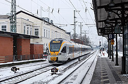 ET7.03 der Eurobahn bei der Einfahrt in den Bahnhof Unna