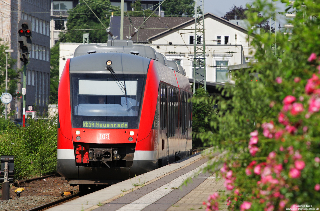 648 108 als Regionalbahn nach Neuenrade im Bahnhof Unna