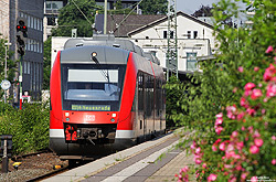 648 108 als Regionalbahn nach Neuenrade im Bahnhof Unna