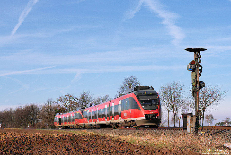 Neben den 218-bespannten Zügen entstanden selbstverständlich auch einige Aufnahmen vom Regelfahrzeug auf der KBS475, dem 644. 