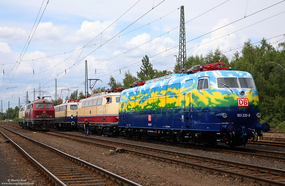 103 220 auf dem Sommerfest 2018 im DB-Museum Koblenz Lützel