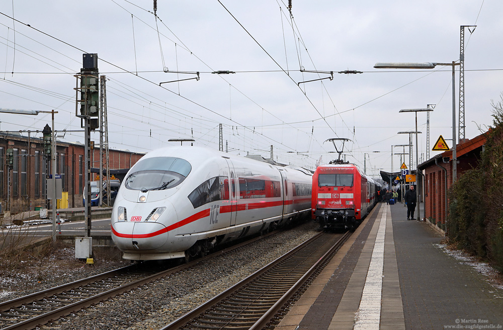 403 528 und 101 099 in Paderborn Hbf