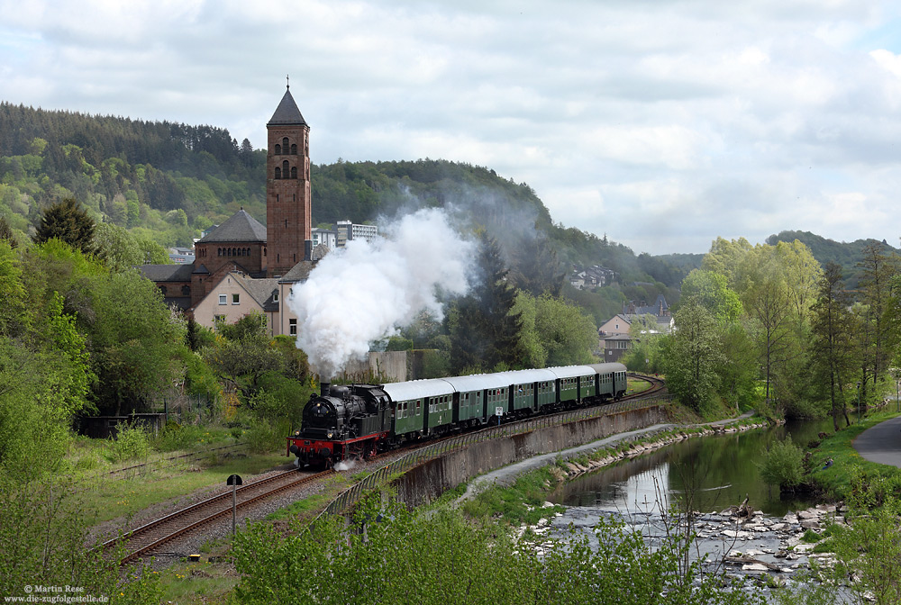 78 4680 mit Sonderzug zum Dampfspektakel 2018 in Gerolstein auf der Eifelstrecke