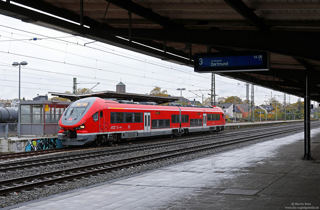 632 112 als RB nach Dortmund bei Regenwetter im Bahnhof Herne