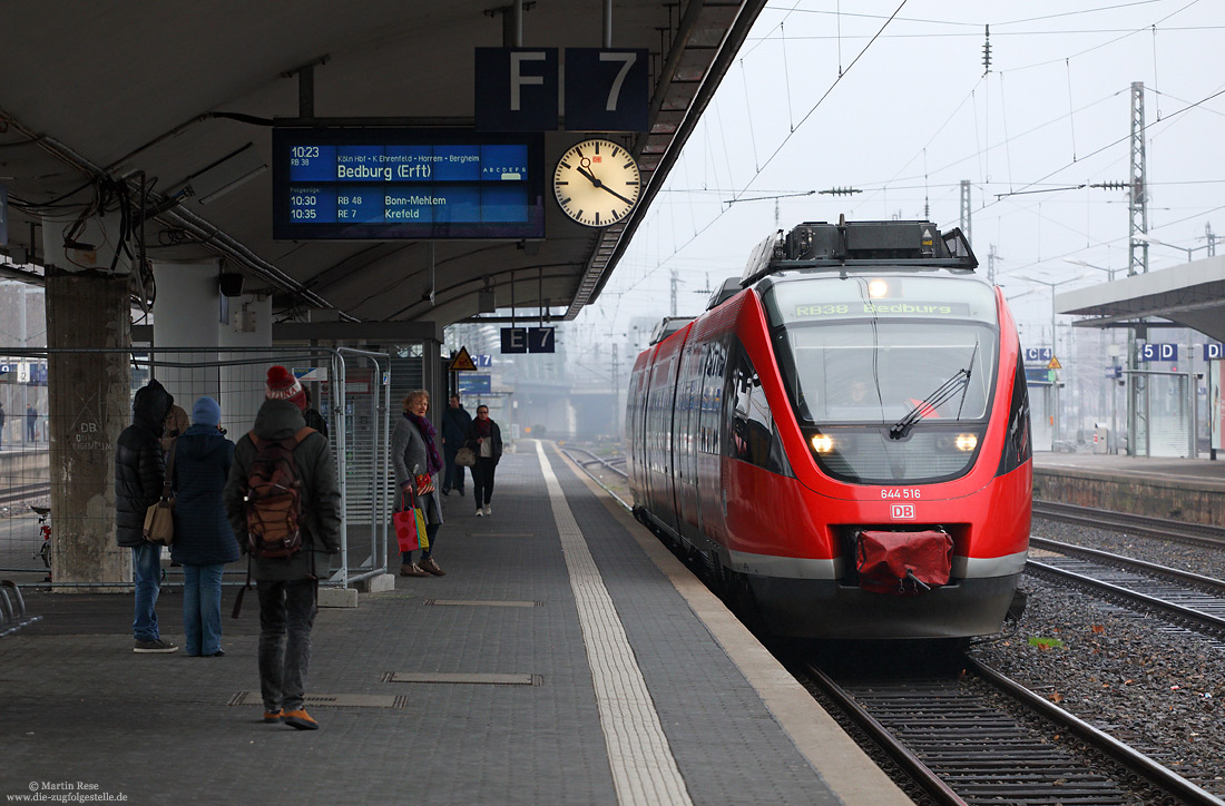 644 016 als RB38 im Bahnhof Köln Messe Deutz, Bild 42303