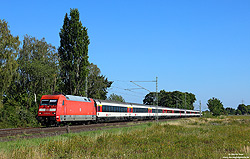 101 043 mit EC6 zwischen Sechtem und Brühl auf der linken Rheinstrecke