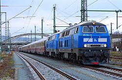 PRESS 218 054 alias 218 448 mit TEE des DB-Museums im Bahnhof Hildesheim
