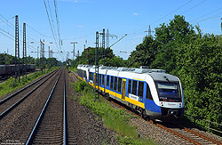VT648 442 an der Abzweigstelle Mühlberg mit Formsignalen