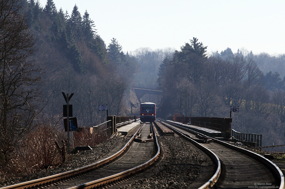 628 510 als Regionalbahn Wuppertal Hbf - Solingen Hbf auf der Müngstener Brücke