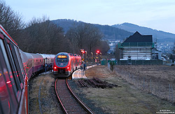 633 111 aus 218 137 fotografiert im Bahnhof Siedlinghausen