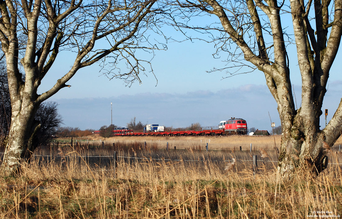 218 386 mit Syltshuttle nach Niebüll bei Emmelsbüll auf der Marschbahn