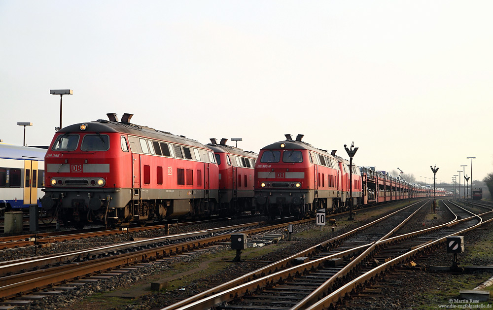 Marschbahn, 218 386 und 218 363 im Bahnhof Westerland
