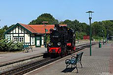 99 4632 der RÜBB rangiert im Bahnhof Putbus auf Rügen